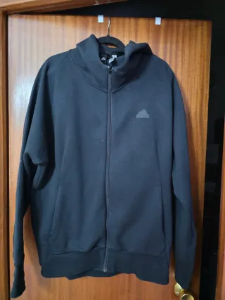 Chaqueta Adidas con capucha para hombre