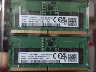 2x Samsung DDR5 SODIMM 8GB 4800MHz