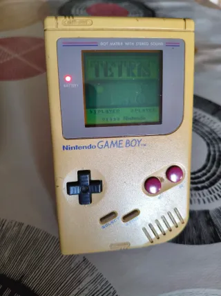 3 Nintendo: 2 Game Boy Clásica + 1 Pocket