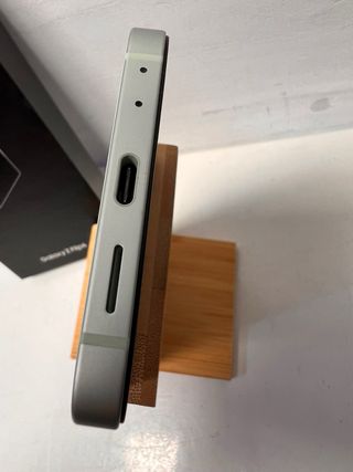 Samsung Galaxy Z Flip6