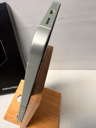 Samsung Galaxy Z Flip6