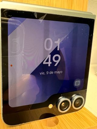 Samsung Galaxy Z Flip6