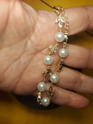 Pulsera perlas y circonitas dorada