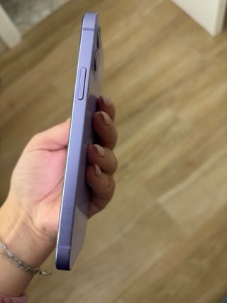 iPhone 12 Morado