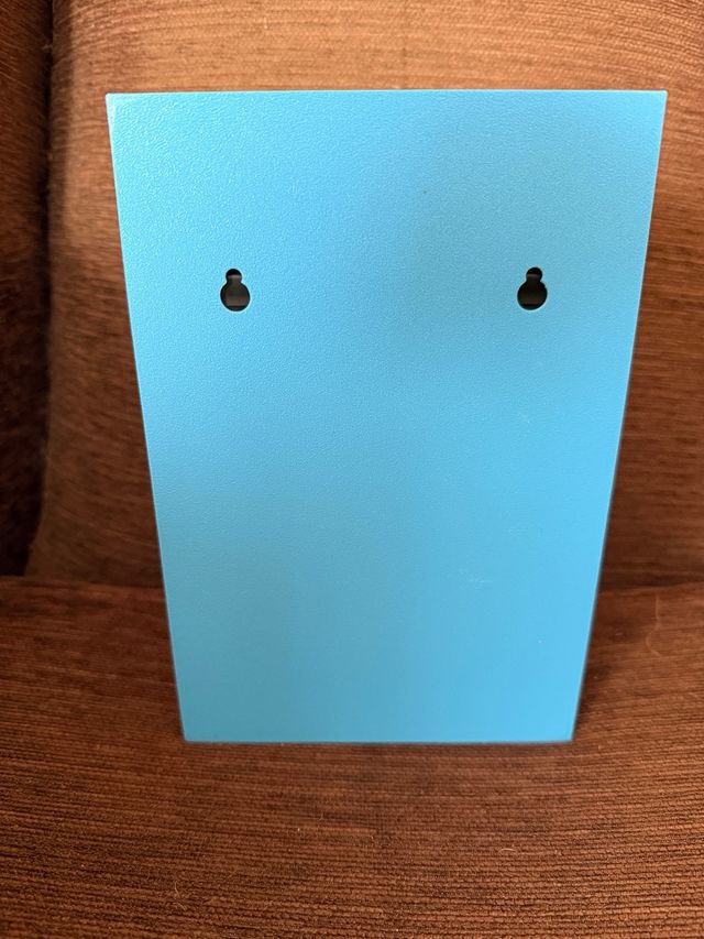 Organizador de juegos Evercade azul.