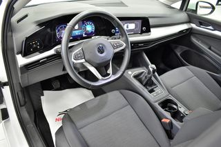 Volkswagen Golf 2021