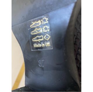 Botas piel pitón negras