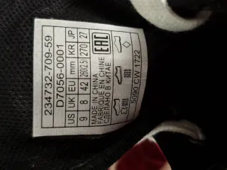 Zapatillas Levi's Negras y Blancas