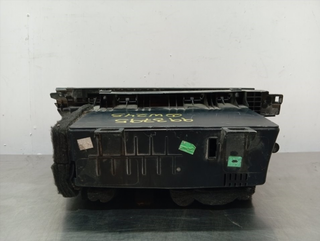 GUANTERA MERCEDES-BENZ CLASE B (BM 245) JC1005483