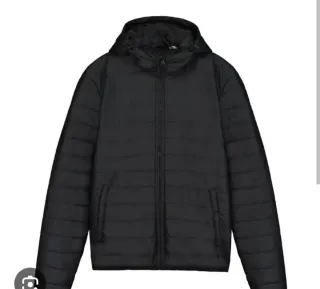 Chaqueta Batti Negra con Cremallera y Bolsillos