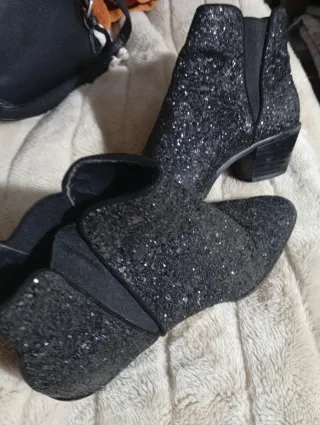 Botines fiesta negros con brillos