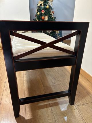 Banco descalzador tapizado