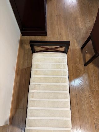 Banco descalzador tapizado