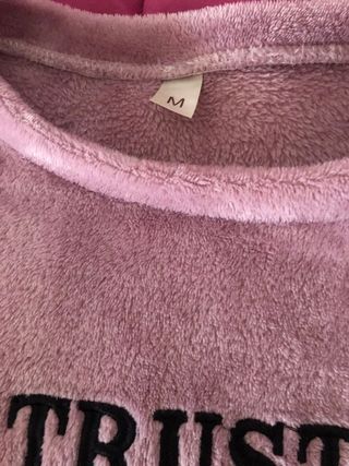 Camiseta de pijama polar rosa Trust Yourself