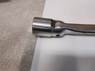 LLAVE ESTRELLA VASO ARTICULADA 21-23mm