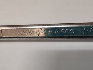 LLAVE ESTRELLA VASO ARTICULADA 21-23mm