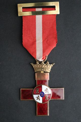 Cruz Mérito Militar distintivo Rojo época Franco
