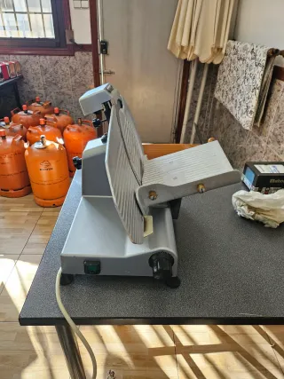 Cortafiambres profesional