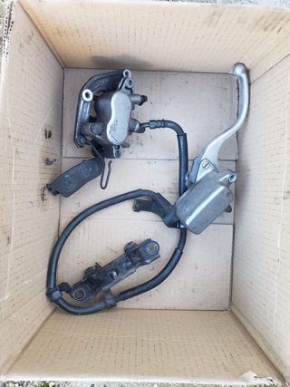 Rueda y Frenos Honda NTV 650 Revere