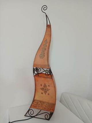 Lampada da terra etnica marocchina in pelle