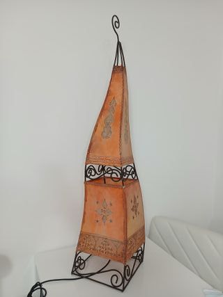 Lampada da terra etnica marocchina in pelle