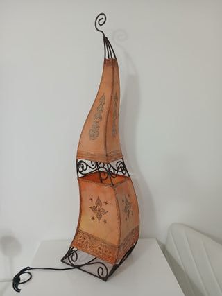 Lampada da terra etnica marocchina in pelle