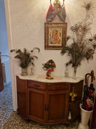Mueble recibidor madera y mármol