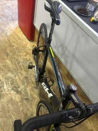 Bicicleta de carretera BH Sphene