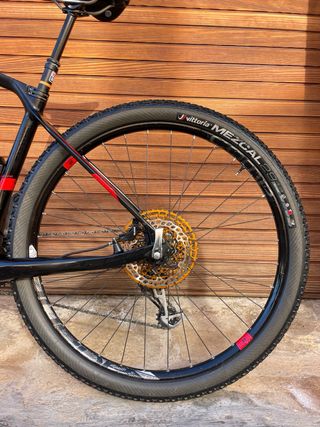 Bicicleta MTB BERRIA BRAVO in CARBONIO