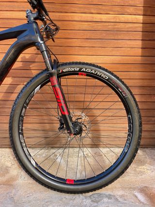 Bicicleta MTB BERRIA BRAVO in CARBONIO