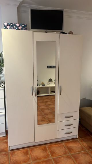 Armario 3 puertas Ikea blanco