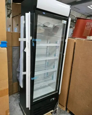 ✅✅Armario Expositor Refrigerado Puerta Cristal✅