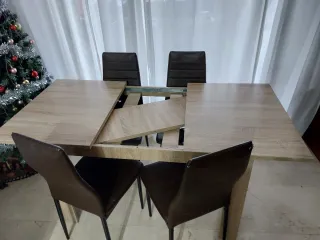 Oferta Mesa de comedor extensible con 4 sillas