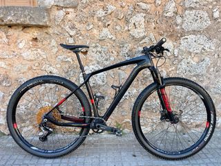 Bicicleta BERRIA BRAVO CARBONO