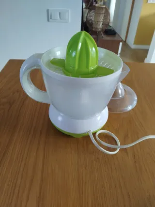 Exprimidor Taurus TC 600