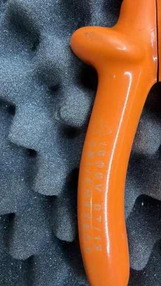 Alicates derancourt de punta 1000V