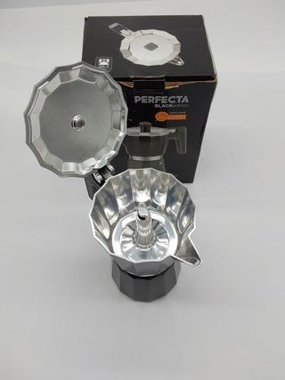BRA Perfecta Black Cafetera Italiana Inducción, Aluminio, Capacidad 6 tazas, color negro