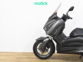 YAMAHA XMAX 125