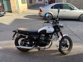 Moto 125 Mash Seventy Five