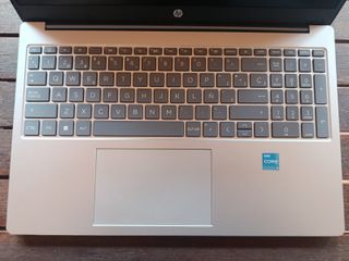 Portátil HP Laptop Intel i3 Octa Core 512GB NVMe