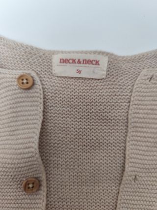 Chaqueta corta niña beige