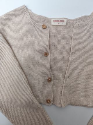 Chaqueta corta niña beige