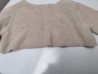 Chaqueta corta niña beige