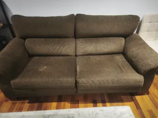 Sofá 3+2 plazas y mesa centro