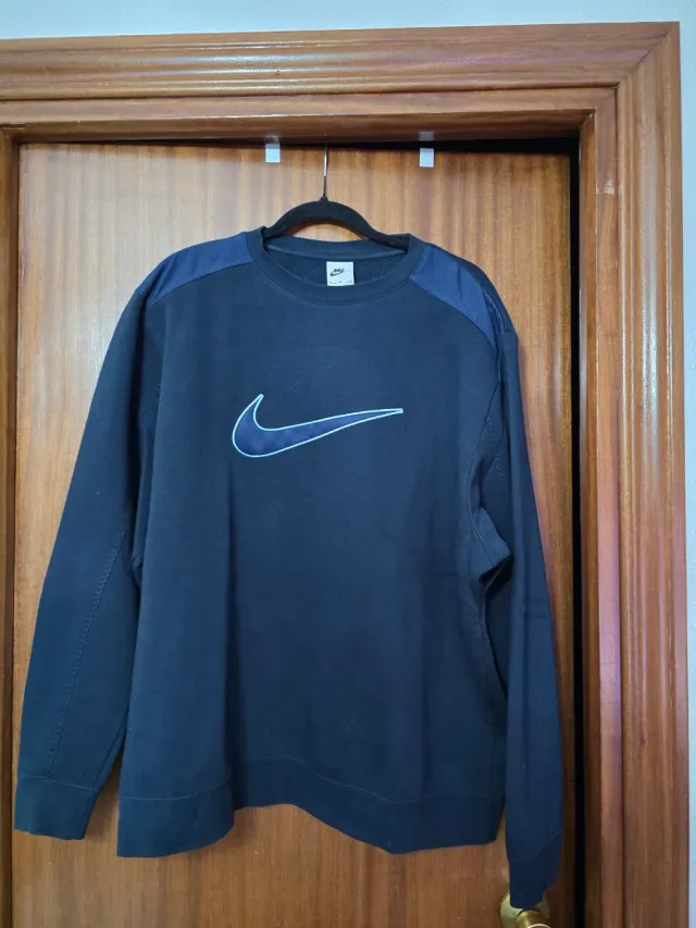 Sudadera Nike cuello redondo roja