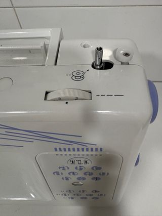 Máquina de coser Alfa