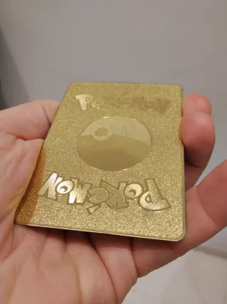 Carta Pokémon Metálica Dorada Tag Cosplay