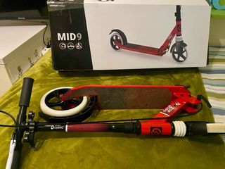 Patinete Oxelo Mid 9 Rojo.