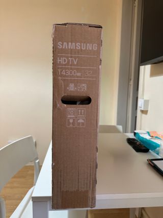 TV Samsung 32 HD T4300