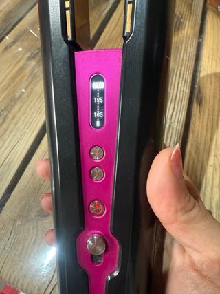 Plancha Dyson Corrale